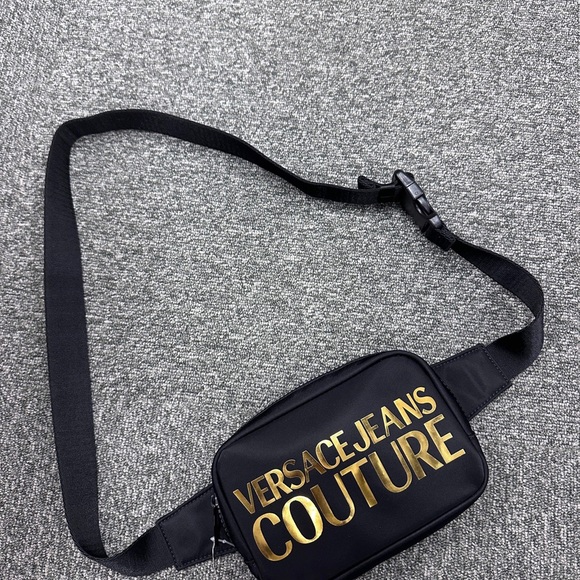 Versace jean . - Picture 6 of 7